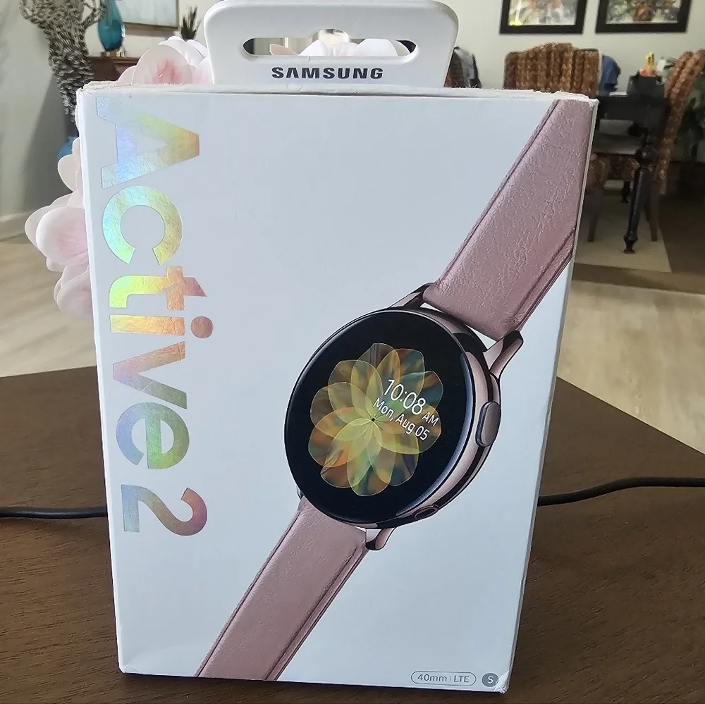 SAMSUNG GALAXY ACTIVE 2 WATCH AND DUO PAD FAST CHARGER